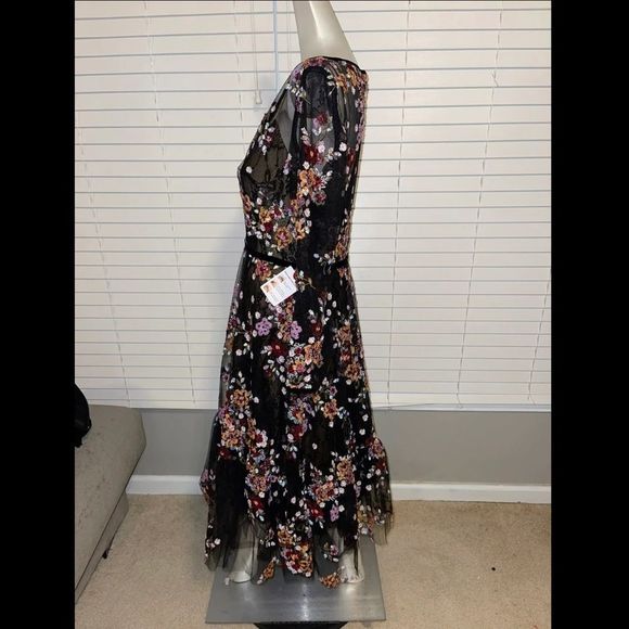 Mac Duggal Embroidered Floral Lace Tea Dress - Picture 6 of 9